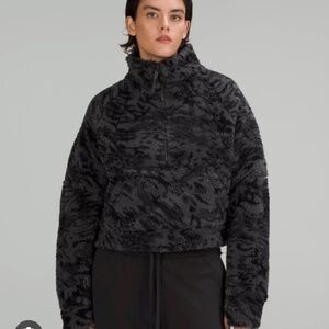 Sherpa lululemon scuba